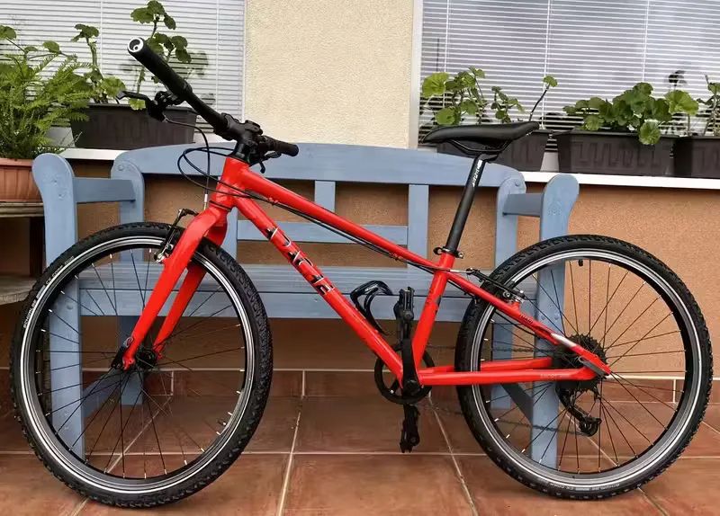 Lehké dětské kolo Apache Tuari 24