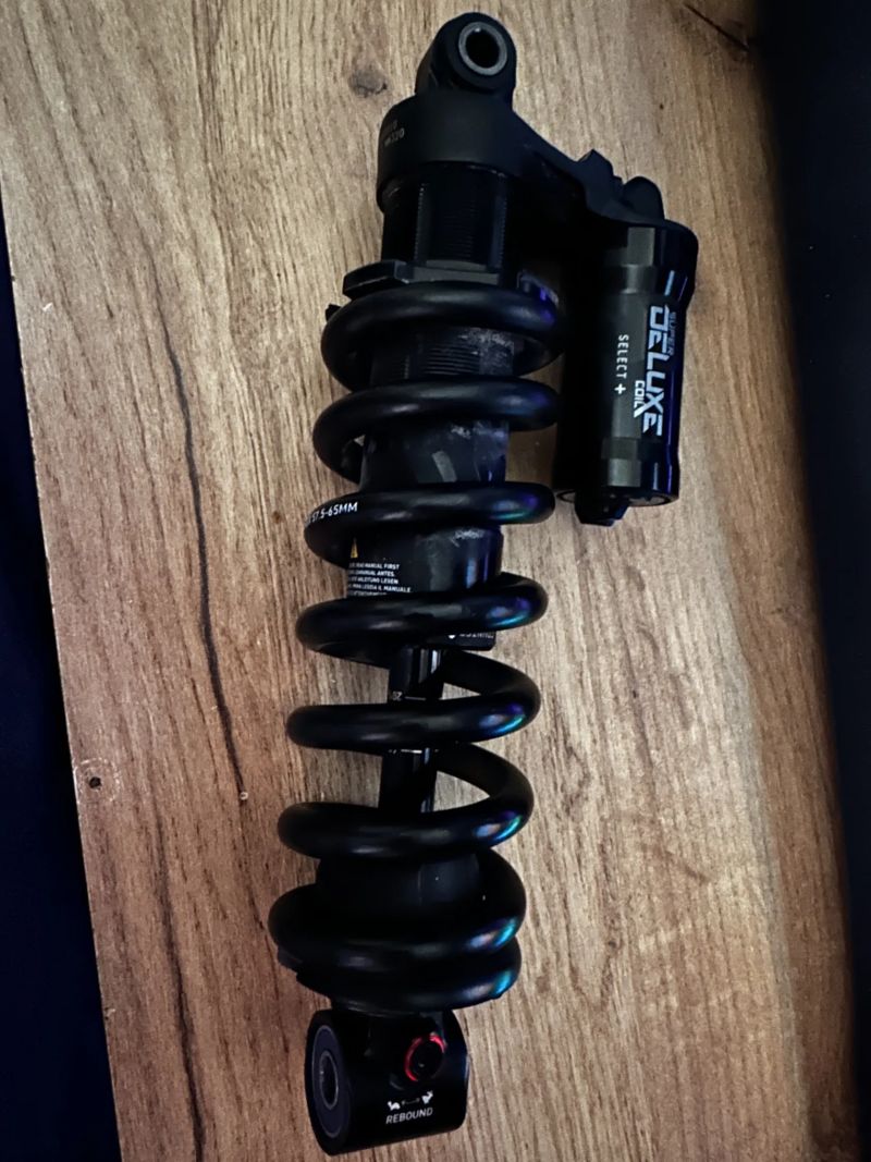 Rock Shox super deluxe + (230x57,5).