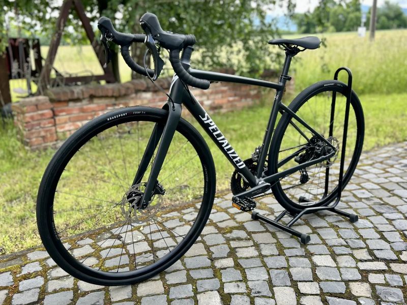 Specialized Allez E5 2026 vel 52 jen 50km!