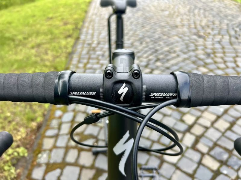 Specialized Allez E5 2026 vel 52 jen 50km!