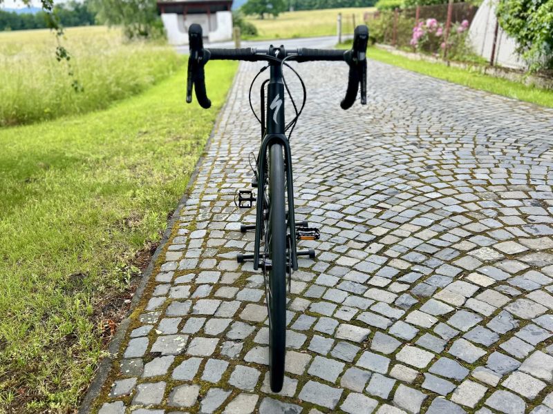 Specialized Allez E5 2026 vel 52 jen 50km!