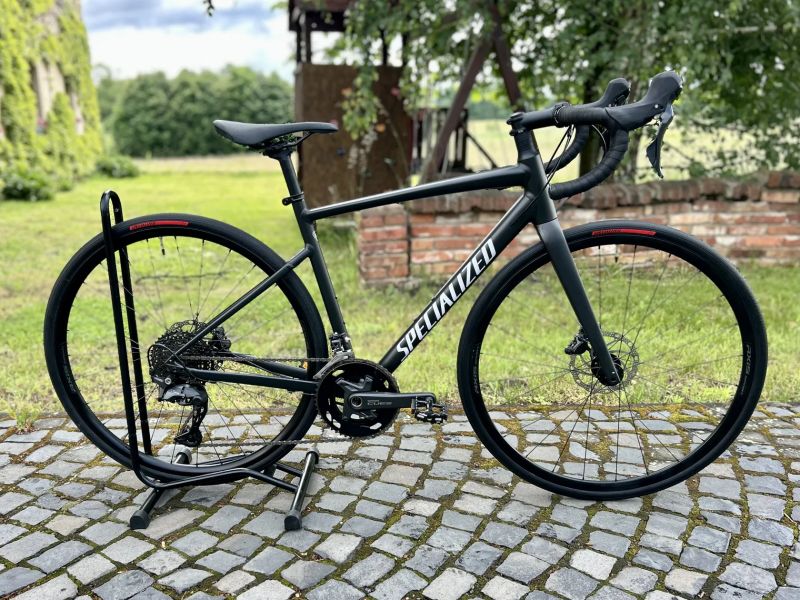 Specialized Allez E5 2026 vel 52 jen 50km!