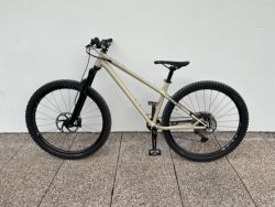 Commencal Meta HT model 2021