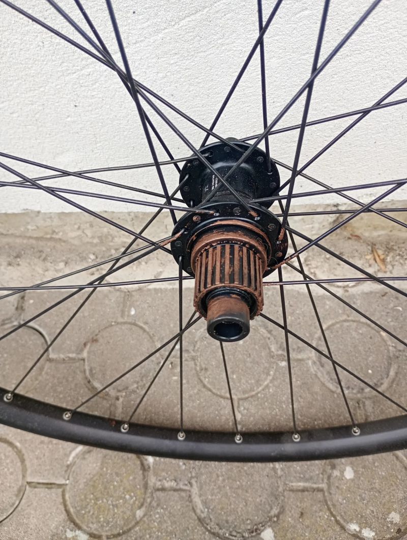 Gravel kola z GHOST asket CF pro