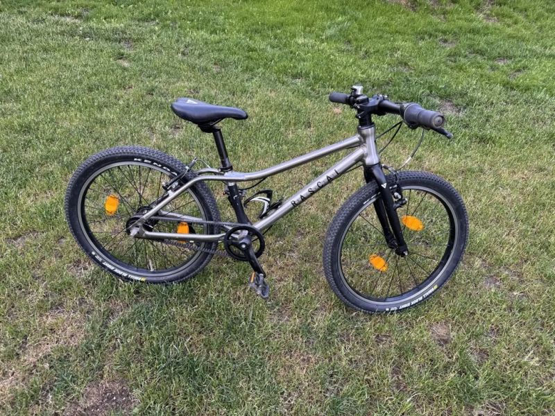 Dětské kolo Rascal 20” – titanová / 3 rychlosti 