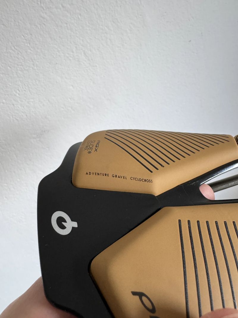Sedlo Prologo SCRATCH M5 PAS TiROX AGX SC 147, hnědé