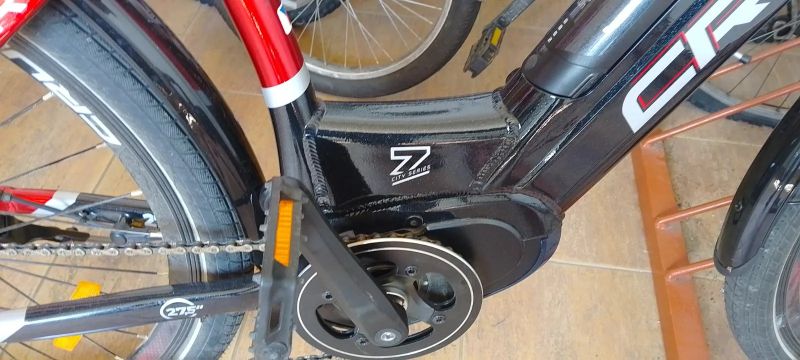 Crussis e-country 7,7 S