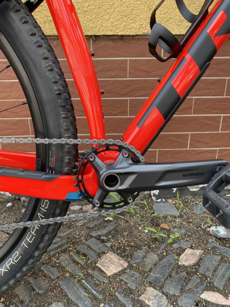 Trek Procaliber 9.5 Radioactive Red Carbon Horské kolo