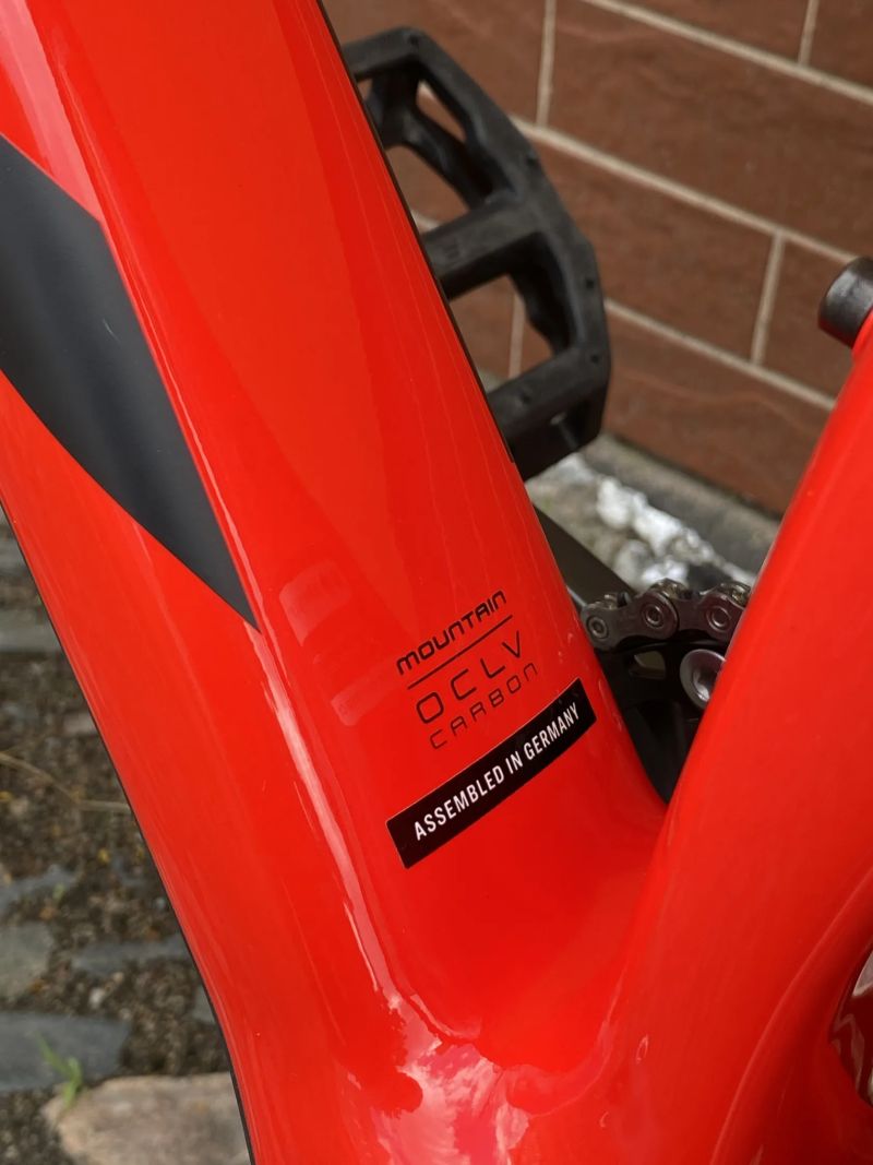 Trek Procaliber 9.5 Radioactive Red Carbon Horské kolo