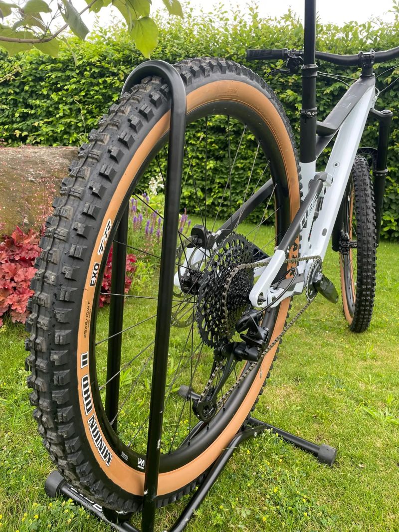 Cube Stereo 150 C:62 Race 29 vel. M