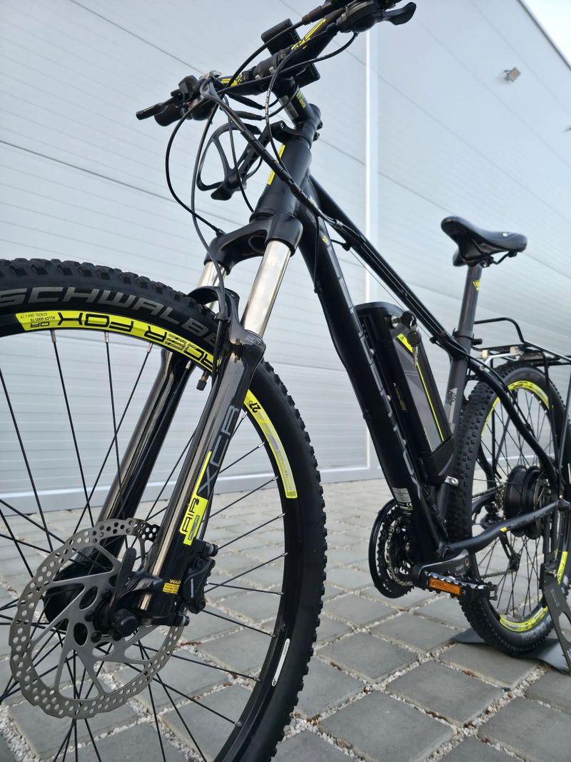 Elektrokolo Leader Fox SWAN 417,6Wh 2017 27,5" - velikost L