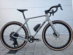Gravel SAVA GRUS 2.0 2025 Carbon AXS 28" - velikost M