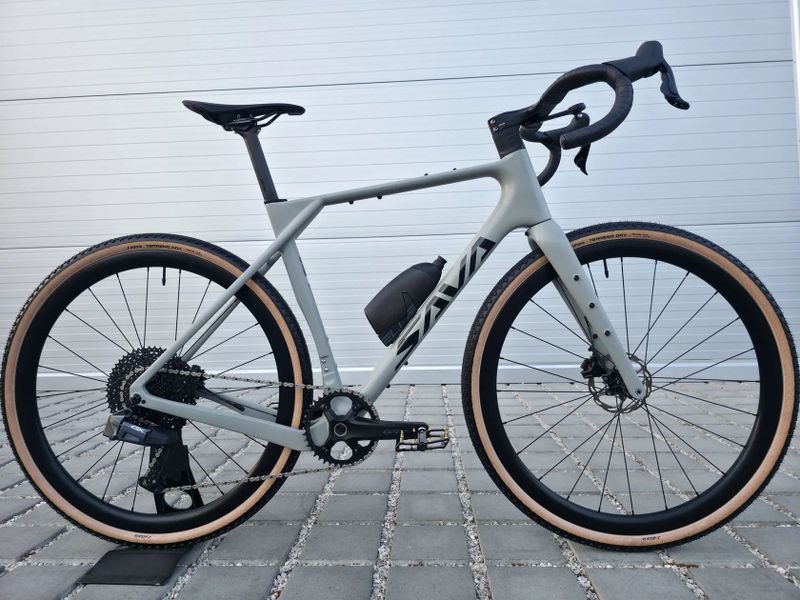 Gravel SAVA GRUS 2.0 2025 Carbon AXS 28" - velikost M