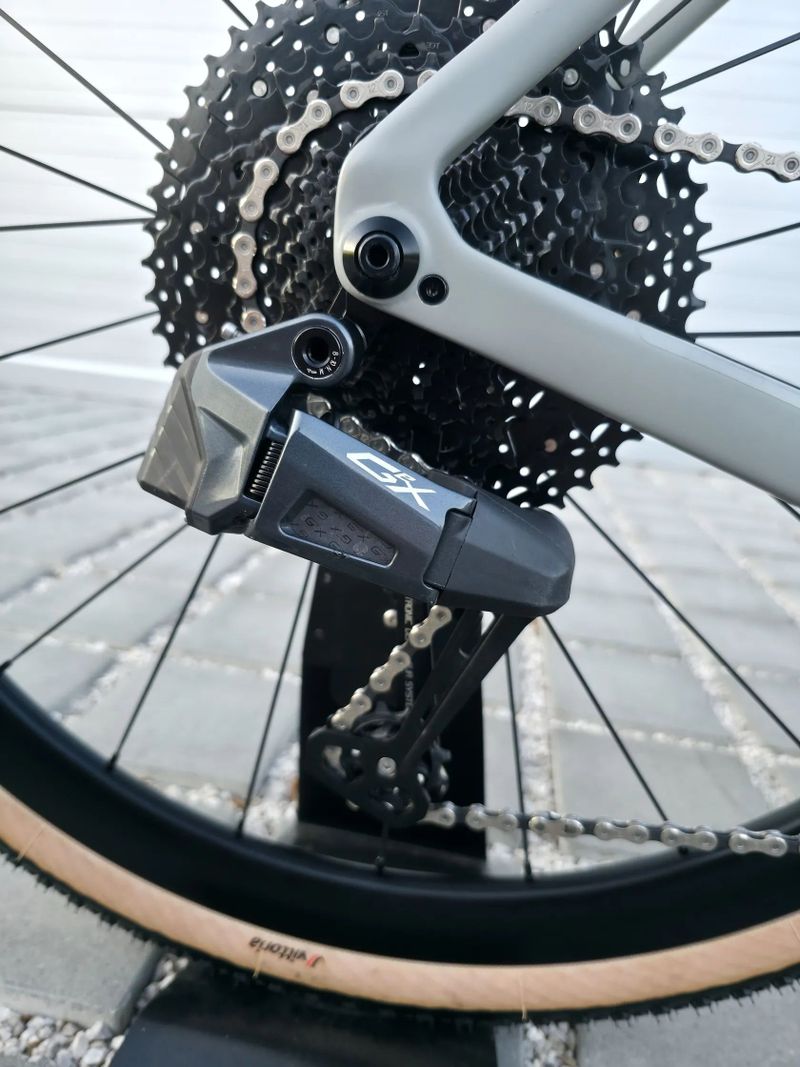 Gravel SAVA GRUS 2.0 2025 Carbon AXS 28" - velikost M