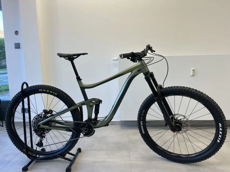 Giant Reign 29 2 L