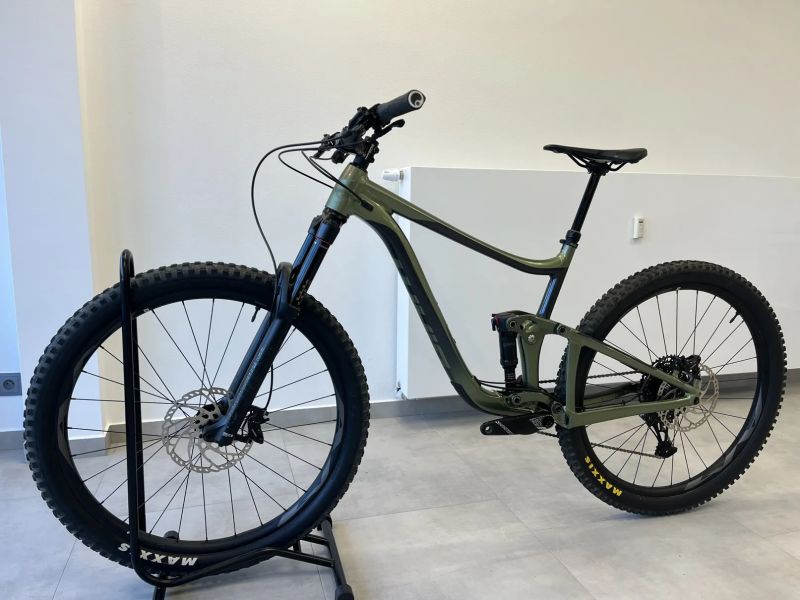 Giant Reign 29 2 L