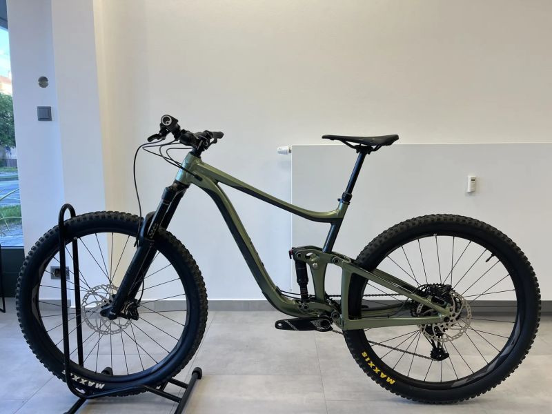 Giant Reign 29 2 L