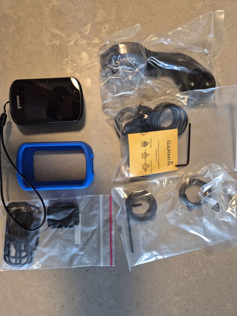 Garmin Edge 830 + kadence senzor