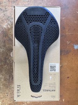Fizik Vento Antares R1 Adaptive sedlo 