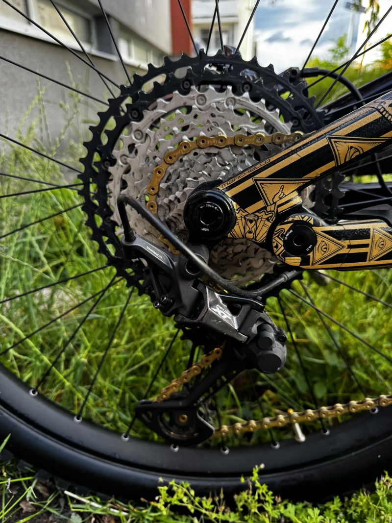 Canyon Torque CF8 Mullet