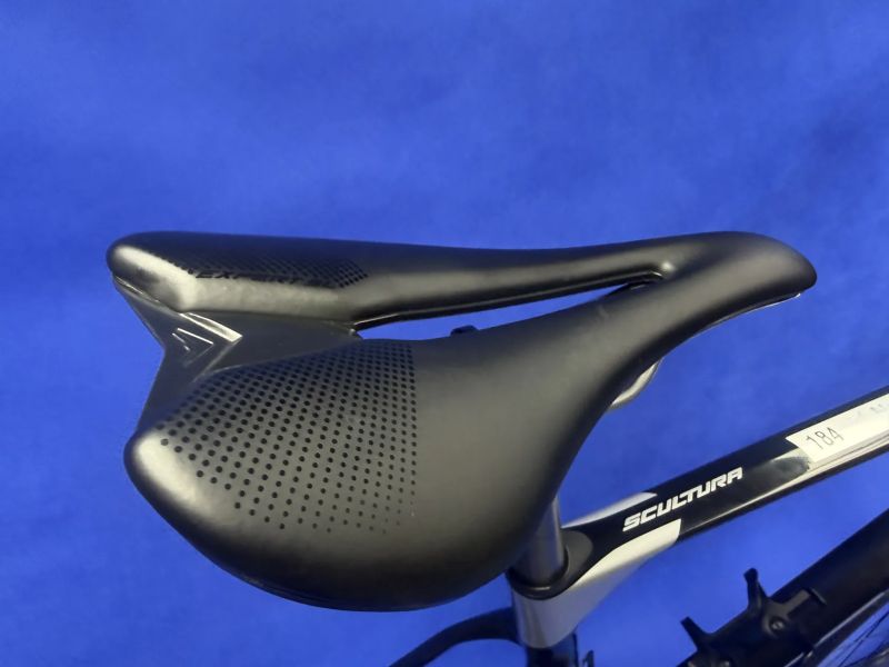 Merida Scultura 6000 Di2 elektrické řaz. 2x12 - kolo č. 184. vel. XL (59cm) pro postavy 189 - 197cm
