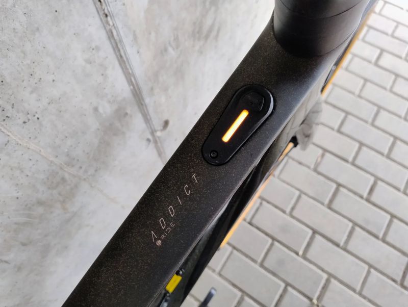 Scott Addict RC eRIDE 20 Di2 (vel. L - 56cm)