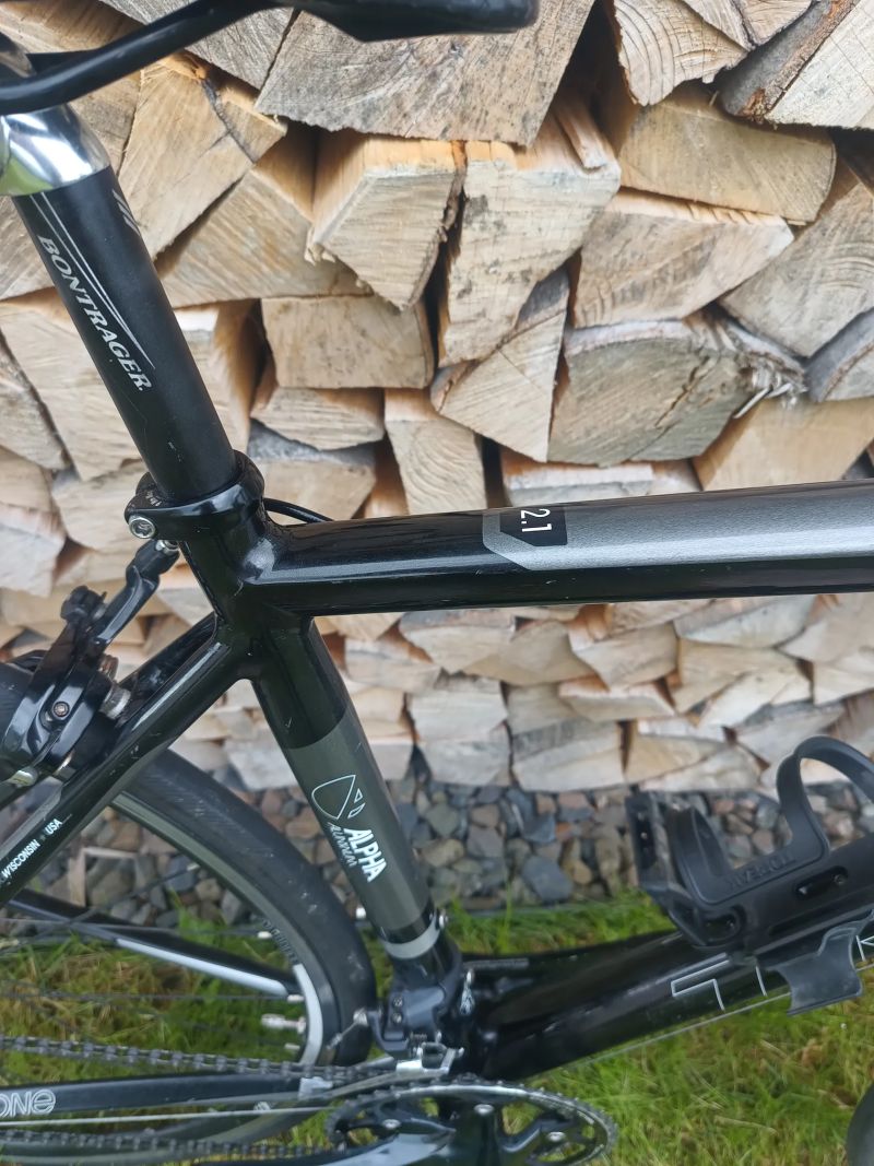 Trek 2.1 vel. 47