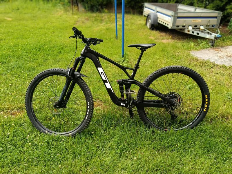 GT Sensor Carbon Elite