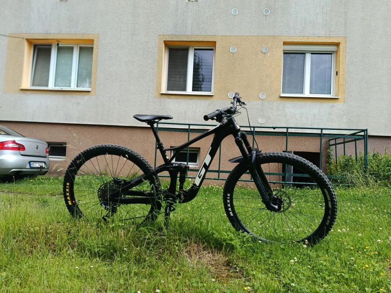 GT Sensor Carbon Elite