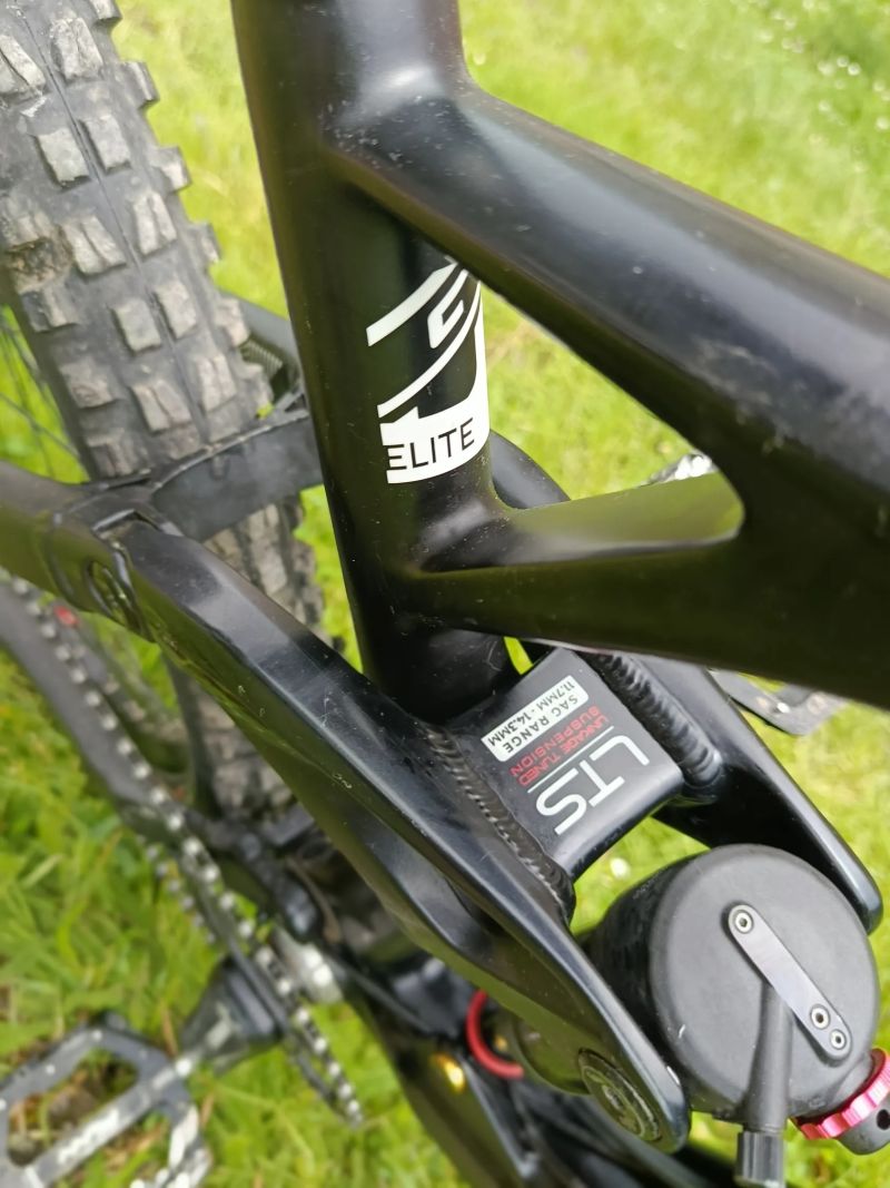 GT Sensor Carbon Elite