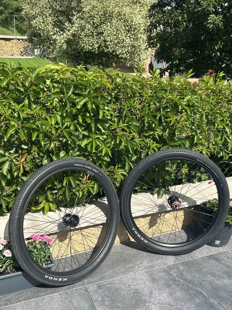 Zapletená kola 26”