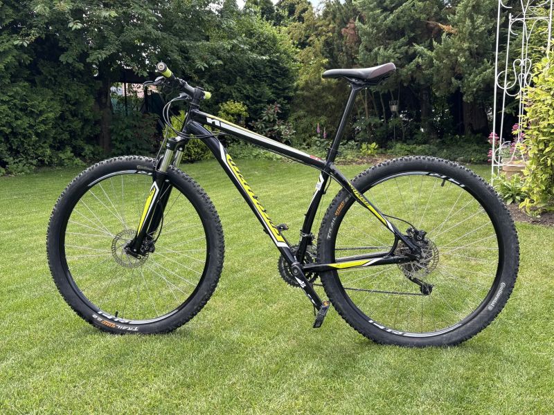 Specialized HARDROCK Sport