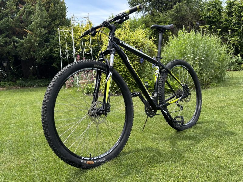 Specialized HARDROCK Sport