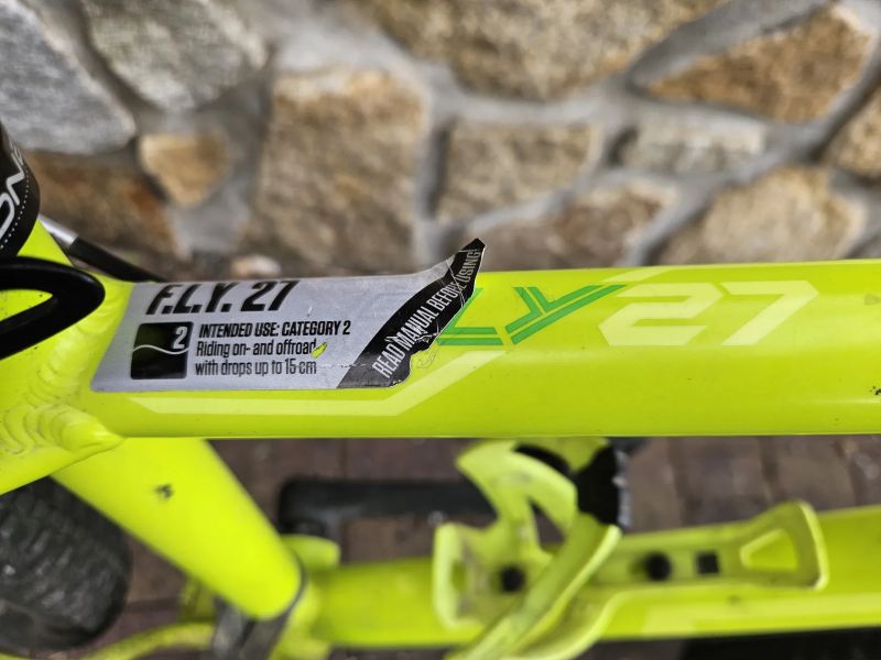 Specialized FLY 27