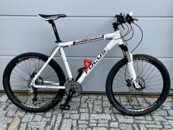 Focus Focus Killer Bee Sport Series - Top stav