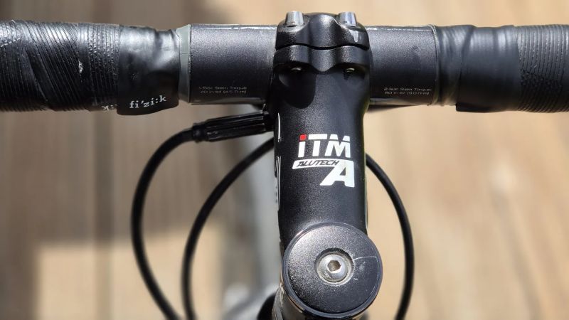 BMC Timemachine TMR02 Carbon, Shimano 105 2x11, Zipp 404, vel. 54 (model 2013)