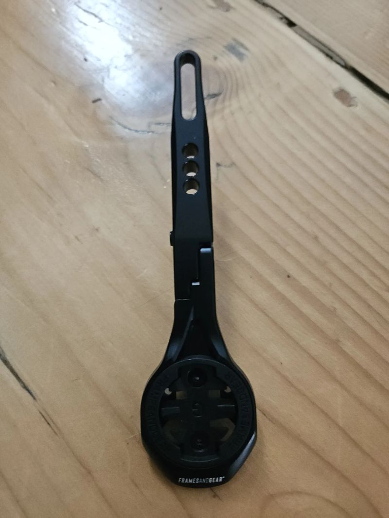 Držák Framesandgears na Garmin s Gopro