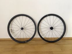 Nové - Newmen Evolution SL R.35, 21/21 Spokes, 12x100mm/12x142mm, Tubeless Ready