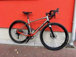 Marin Gestalt 10 - 56cm - Apex, DTSwiss, bezduše