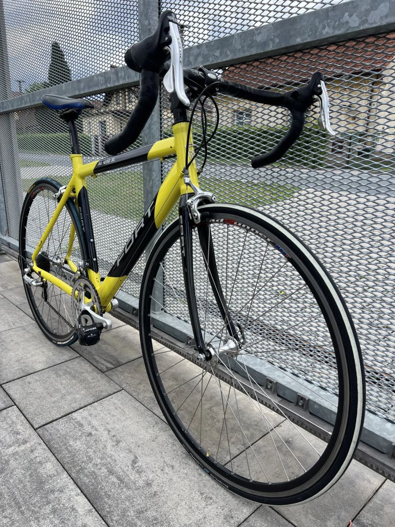 Silniční kolo FORT RO.AERO.SL ( 52 ) Campagnolo PC: 27.990kč