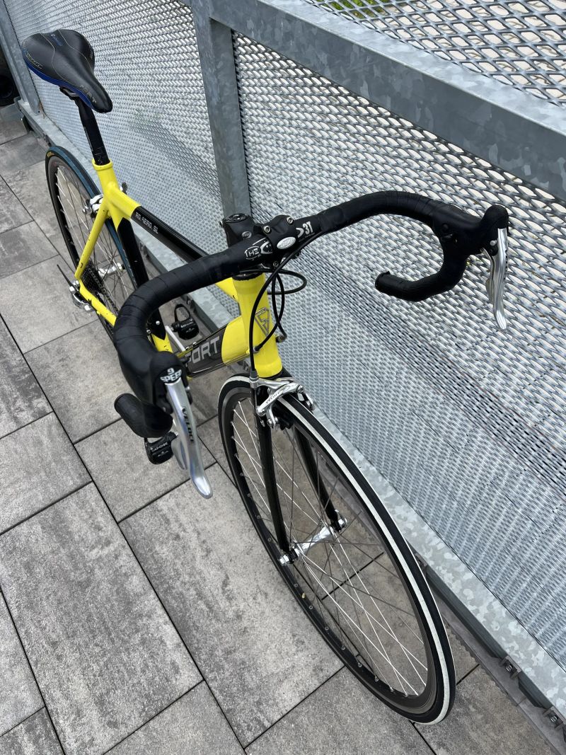 Silniční kolo FORT RO.AERO.SL ( 52 ) Campagnolo PC: 27.990kč