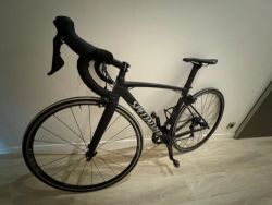 Specialized Tarmac Carbon Ultegra – silniční kolo