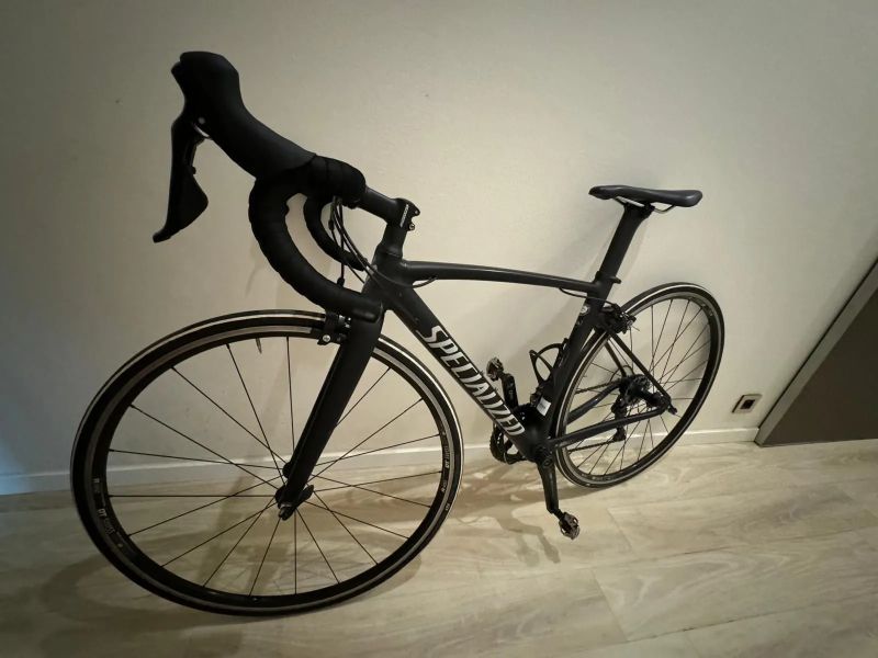 Specialized Tarmac Carbon Ultegra – silniční kolo