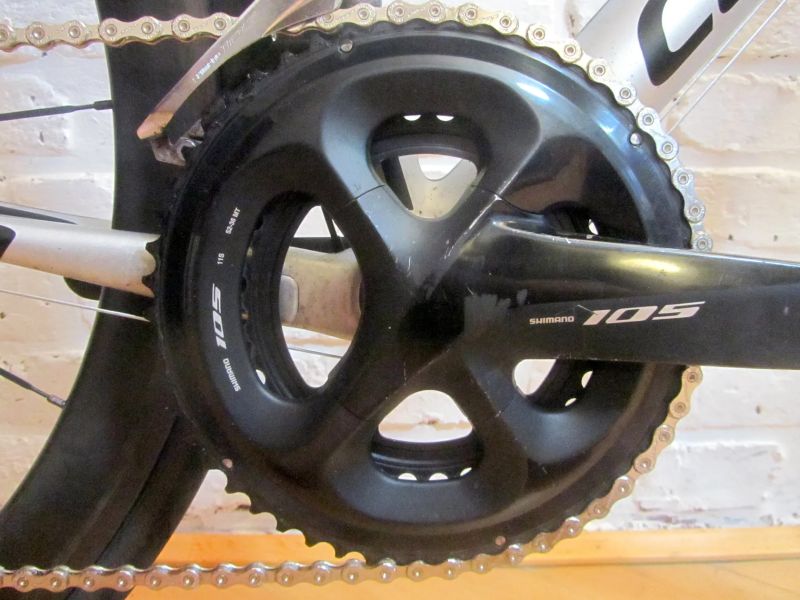 CANNONDALE SUPER SIX EVO na Shimano 105, 56 cm. 1ROK ZÁRUKA