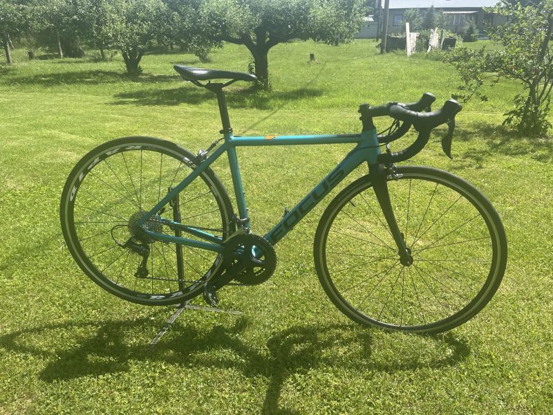 Focus Izalco Race