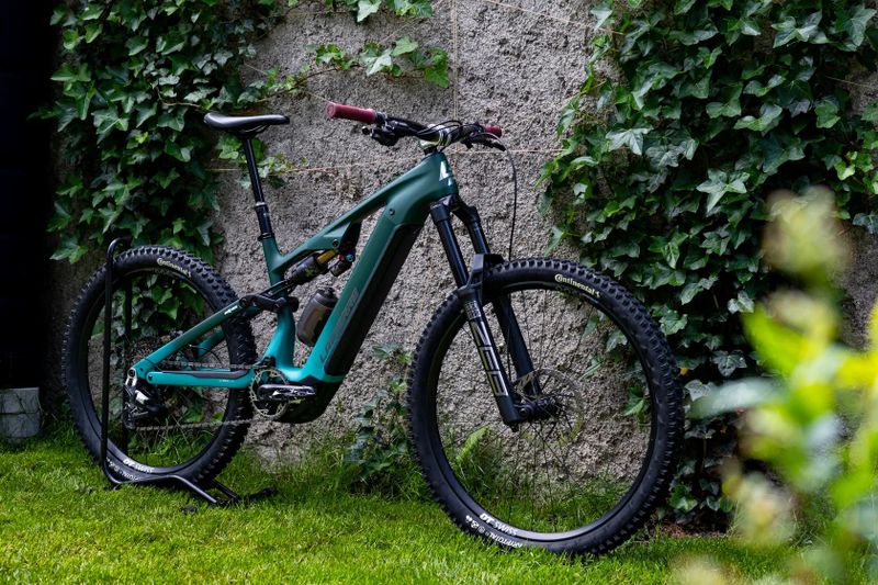 LAPIERRE Overvolt AM CF 6.8 Deep Emerald Green Satin