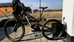Prodám Santa Cruz Nomad 6 C/R matte-carbon, velikost M