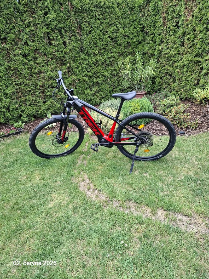 Trek Powerfly 5 + nosič na tažné zařízení THULE EUROWAY G2 na dvě kola v ceně