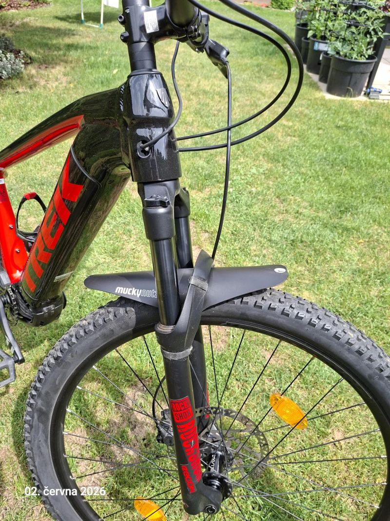 Trek Powerfly 5 + nosič na tažné zařízení THULE EUROWAY G2 na dvě kola v ceně