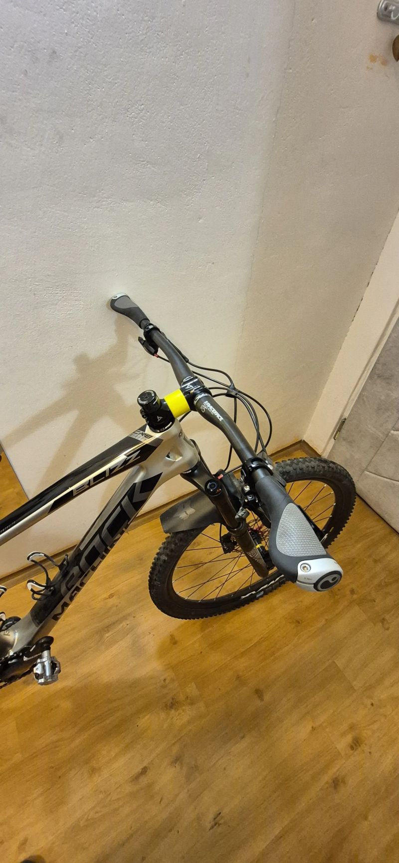 Rock Machine Blizz CRB 90-29 (Velikost L) – SRAM X01/SID + Mavic Crossmax
